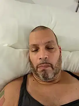 Just2much online show from October 8, 2025, 11:02 pm