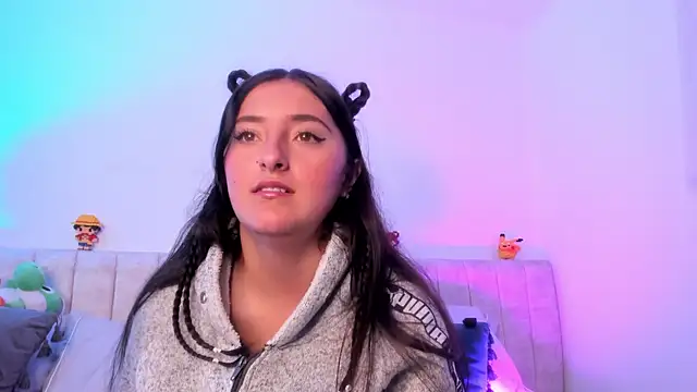 Kathia Morelli online show from March 7, 2025, 3:07 pm