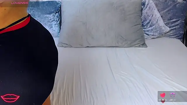 Valeri wow Boobs online show from December 12, 2024, 6:42 pm