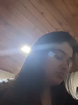 Stephania 18 online show from October 19, 2025, 4:46 am