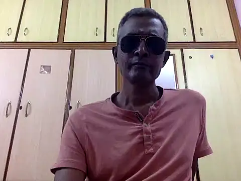 Lookin4Kinky Partner online show from December 23, 2025, 7:17 am