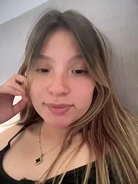 Snapshot of ASLY_MULLERHOT chatting on December 26, 2024, 5:30 pm ASLY MULLERHOT online show from December 26, 2024, 5:30 pm