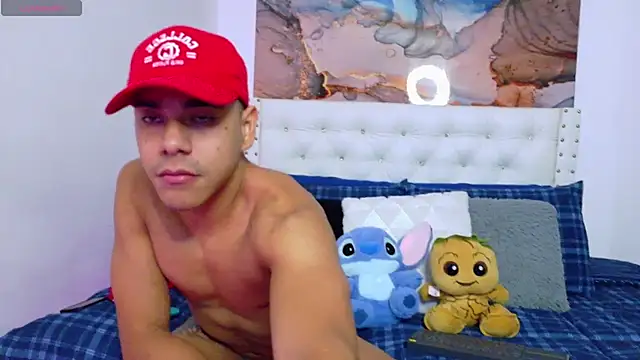 Mackenzzie 777  online show from December 18, 2025, 6:19 am