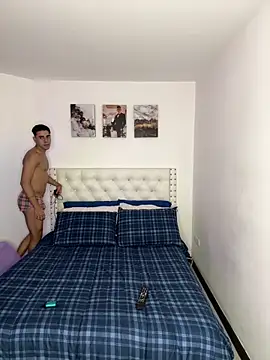 Mackenzzie 777  online show from January 6, 2026, 4:05 am