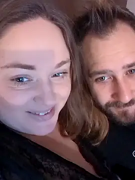 Curvyloveandhim online show from December 5, 2024, 9:17 am