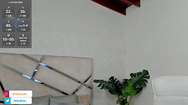 Snapshot of mike_belle chatting on December 27, 2024, 10:05 pm mike belle online show from December 27, 2024, 10:05 pm