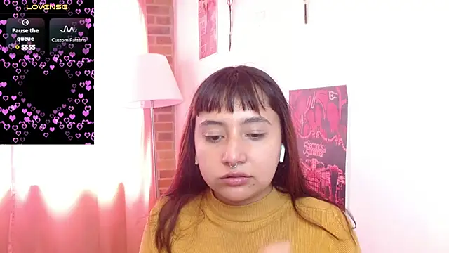 Snapshot of emitaa17228o chatting on March 10, 2025, 6:23 pm emitaa17228o online show from March 10, 2025, 6:23 pm