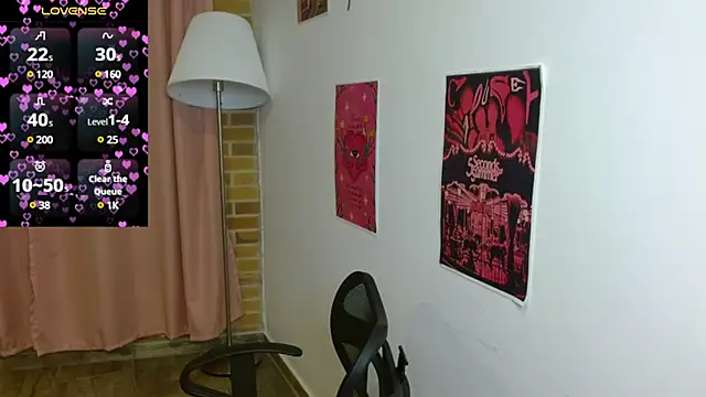 Snapshot of emitaa17228o chatting on March 18, 2025, 12:05 am emitaa17228o online show from March 18, 2025, 12:05 am