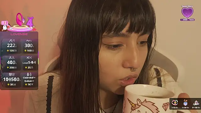 Snapshot of emitaa17228o chatting on October 14, 2025, 7:25 pm emitaa17228o online show from October 14, 2025, 7:25 pm