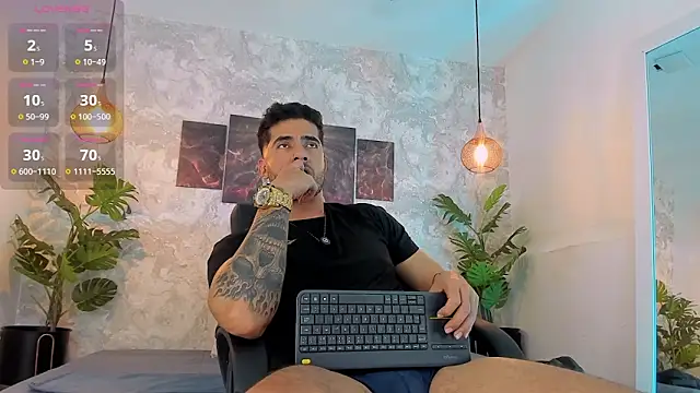 Snapshot of Nate_franco chatting on June 27, 2026, 3:44 am Nate franco online show from June 27, 2026, 3:44 am