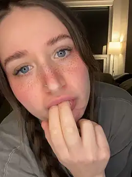 nerdynina online show from April 23, 2026, 3:08 am