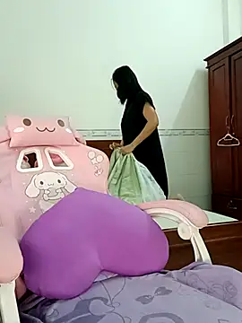 Snapshot of ___Erin___ chatting on March 20, 2026, 1:54 am Erin online show from March 20, 2026, 1:54 am