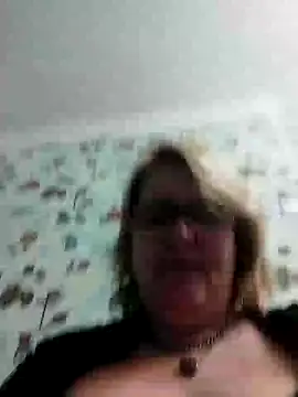 Snapshot of Forest-Lady chatting on February 11, 2025, 8:31 pm Forest-Lady online show from February 11, 2025, 8:31 pm