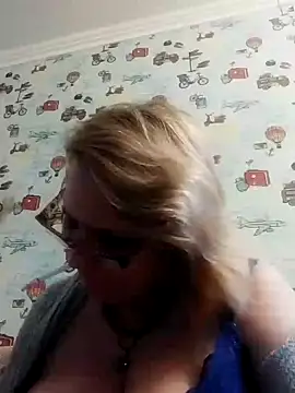 Snapshot of Forest-Lady chatting on February 23, 2025, 2:57 pm Forest-Lady online show from February 23, 2025, 2:57 pm
