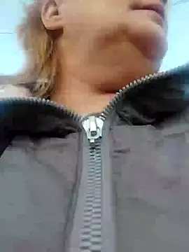 Snapshot of Forest-Lady chatting on March 21, 2025, 3:24 pm Forest-Lady online show from March 21, 2025, 3:24 pm