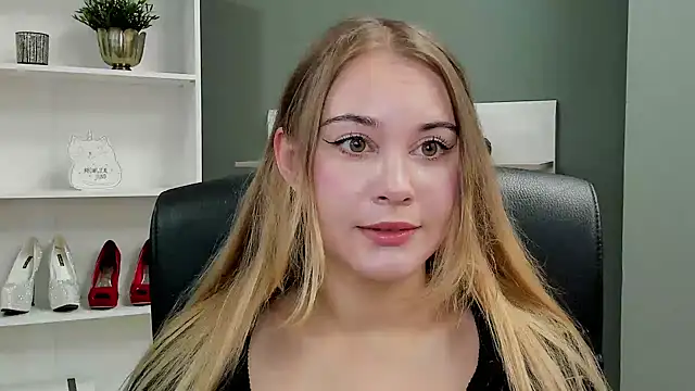 kitty valeria online show from September 21, 2025, 6:37 am