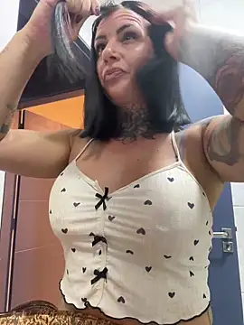 YasmimBrasil online show from March 24, 2026, 7:13 am