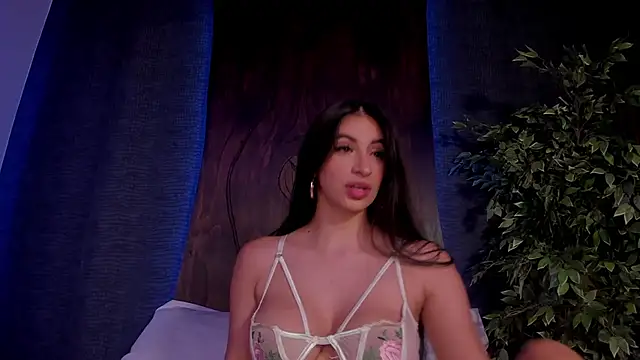 Taylor-Jonnees online show from December 3, 2024, 3:33 pm