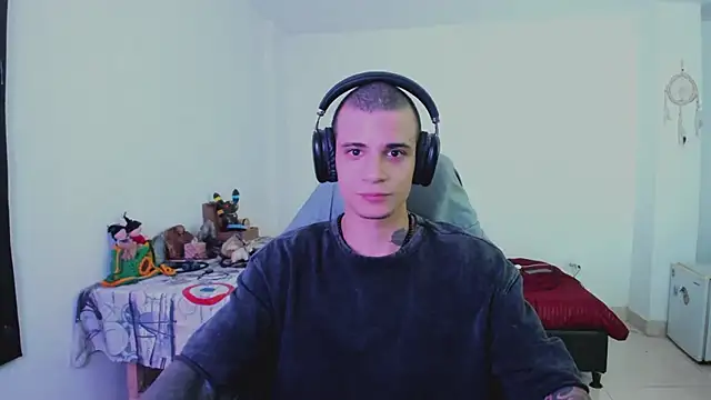 Balo lovers online show from March 12, 2025, 11:01 pm