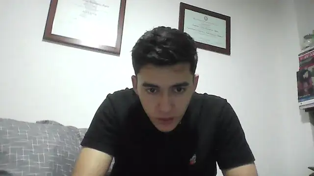 Estebitan vm online show from November 25, 2025, 4:23 am