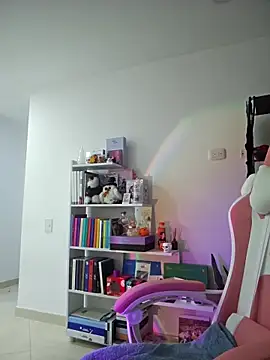 azumiichan online show from February 26, 2025, 3:53 am