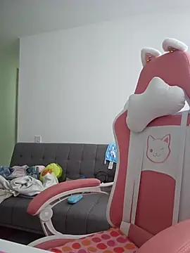 azumiichan online show from November 6, 2025, 2:07 pm