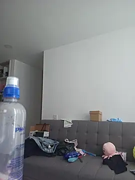 azumiichan online show from December 4, 2025, 1:53 pm