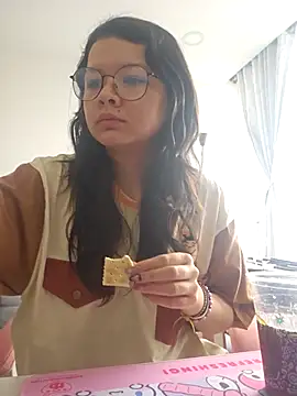 azumiichan online show from February 18, 2026, 1:51 pm