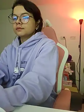 azumiichan online show from March 19, 2026, 12:14 am