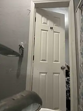 CamGirlLeanna online show from March 5, 2025, 11:49 am