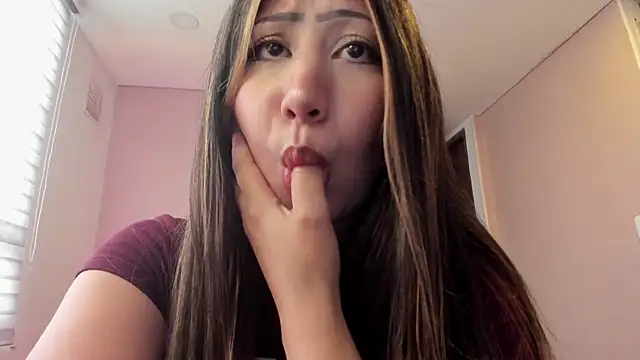 I am tori online show from April 16, 2026, 10:01 pm