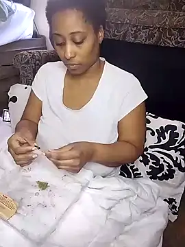 Snapshot of Lady_Libra chatting on January 5, 2025, 4:48 pm Lady Libra online show from January 5, 2025, 4:48 pm