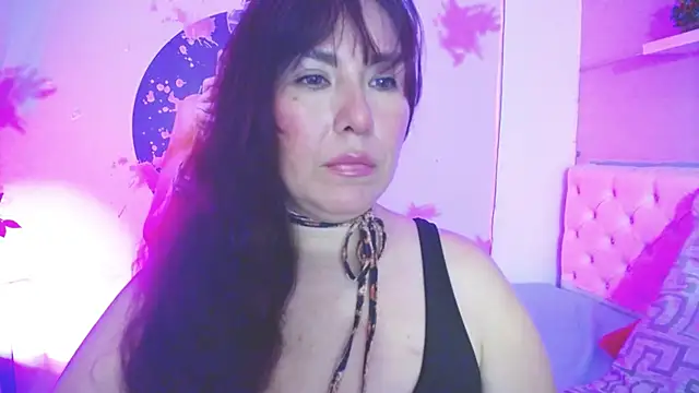 evelyn mature19 online show from September 25, 2025, 6:11 pm