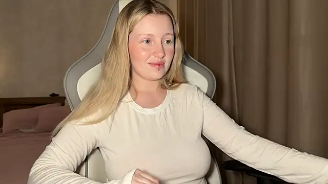 x ivy x online show from October 24, 2025, 4:47 pm