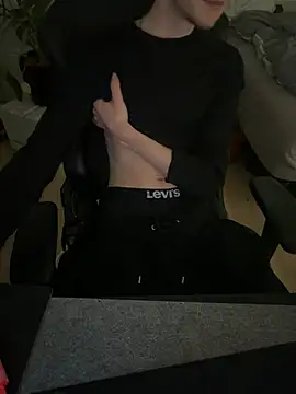 xxtwinkxxx online show from February 17, 2026, 11:29 am