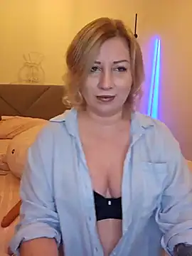 Snapshot of zarina3003 chatting on January 11, 2026, 8:58 pm zarina3003 online show from January 11, 2026, 8:58 pm