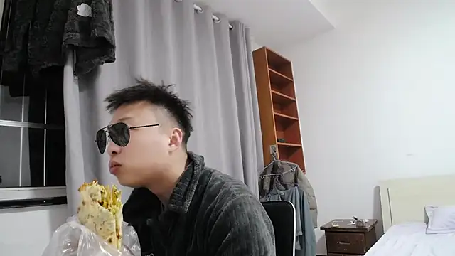 Jie-sexy online show from January 16, 2026, 1:37 pm