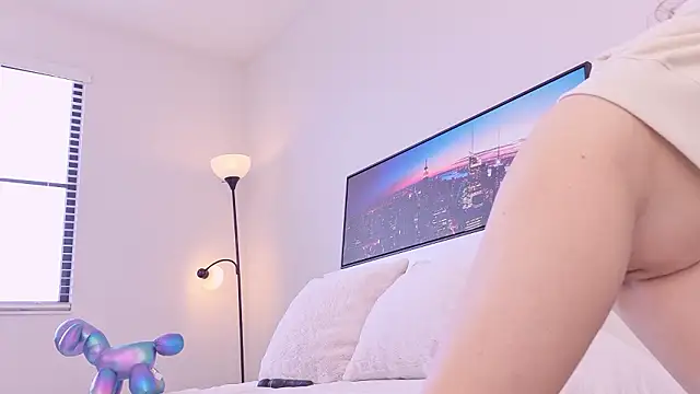 AngieDaniels1 online show from February 8, 2026, 2:53 pm