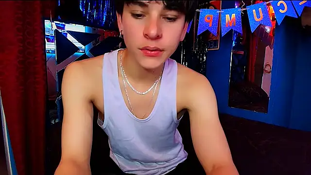 Luke Howland online show from November 12, 2025, 11:58 pm