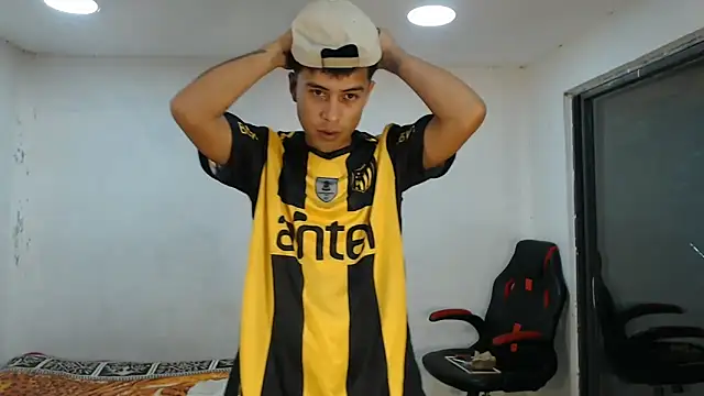 danielitopapuu online show from September 24, 2025, 10:46 pm