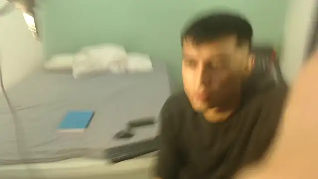 danielitopapuu online show from February 3, 2026, 1:27 pm