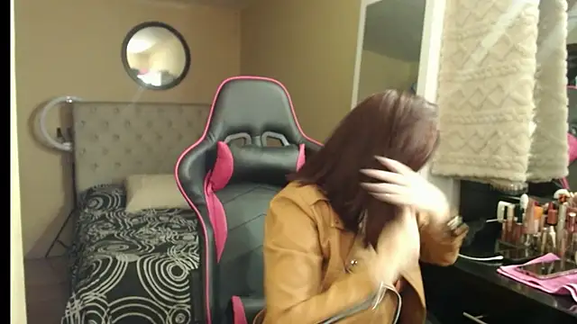 Carol Scottt online show from October 9, 2025, 10:52 pm