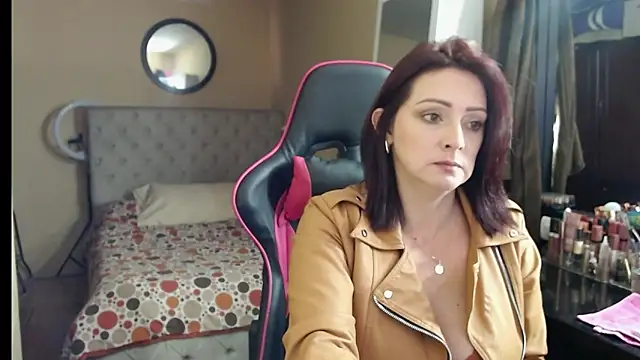 Carol Scottt online show from October 31, 2025, 5:36 pm