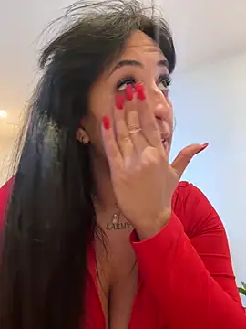 Snapshot of CarolaDrago chatting on January 16, 2026, 8:51 am CarolaDrago online show from January 16, 2026, 8:51 am