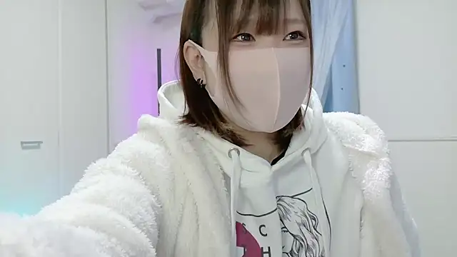 Snapshot of MEI--55 chatting on February 7, 2025, 9:16 am MEI--55 online show from February 7, 2025, 9:16 am