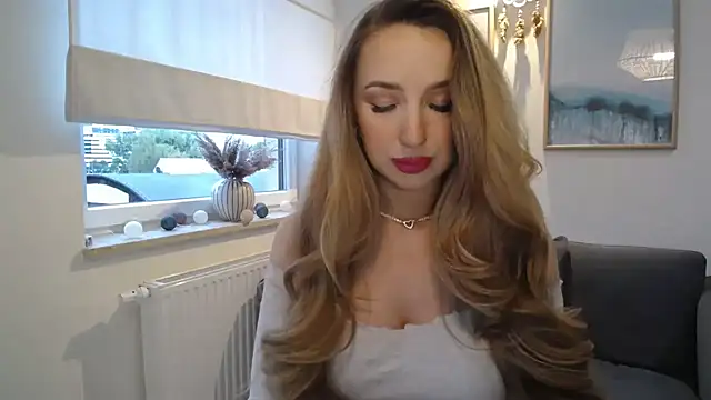 JulietteDiamond online show from September 22, 2025, 3:36 pm