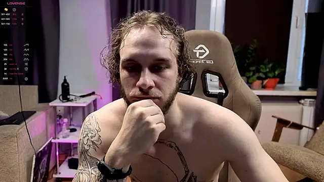 pleasure8869 online show from October 24, 2025, 1:18 pm