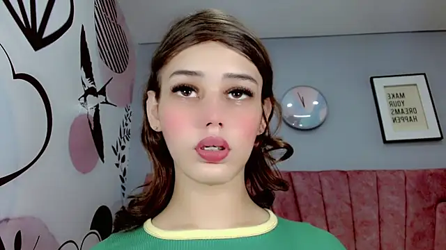 ValeriaAguilar online show from January 7, 2025, 5:20 pm