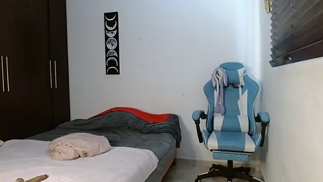 TokioStar online show from December 30, 2024, 1:14 pm