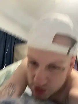 VixyGang online show from February 17, 2026, 2:24 pm